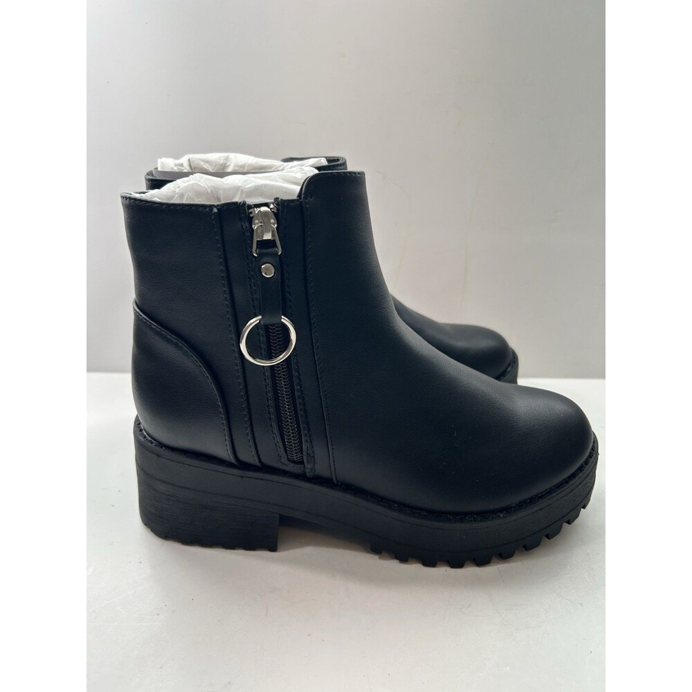 Qupid Women Side Zip Lug Black  Platform Chunky Ankle Boot Size 6
